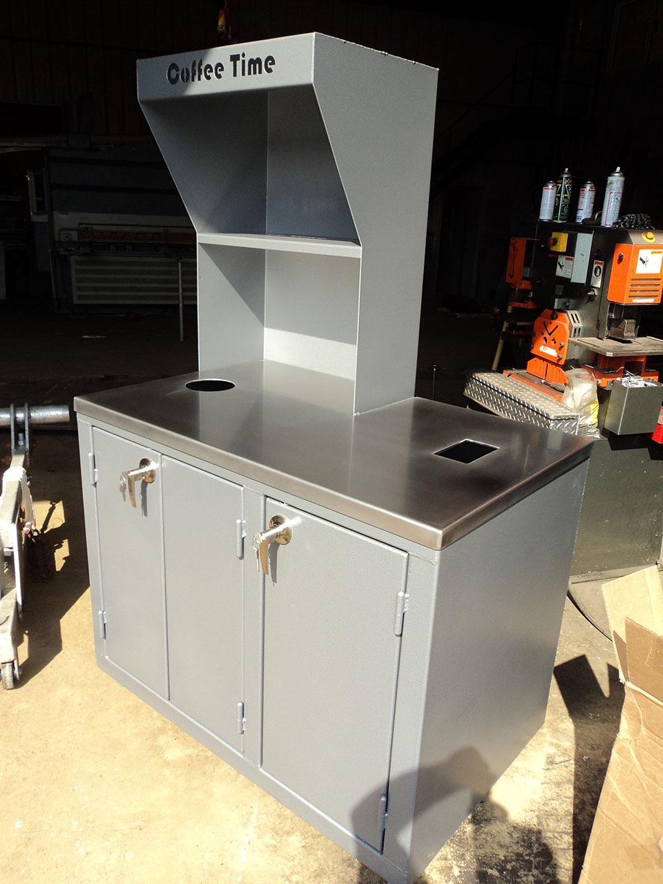 Stainless Aluminum Coffee Station – photo 2