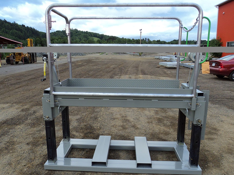 Small Adjustable Height Platform – photo 3