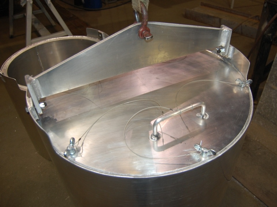 SNOLAB Sealed Container With Lifting Device – photo 3