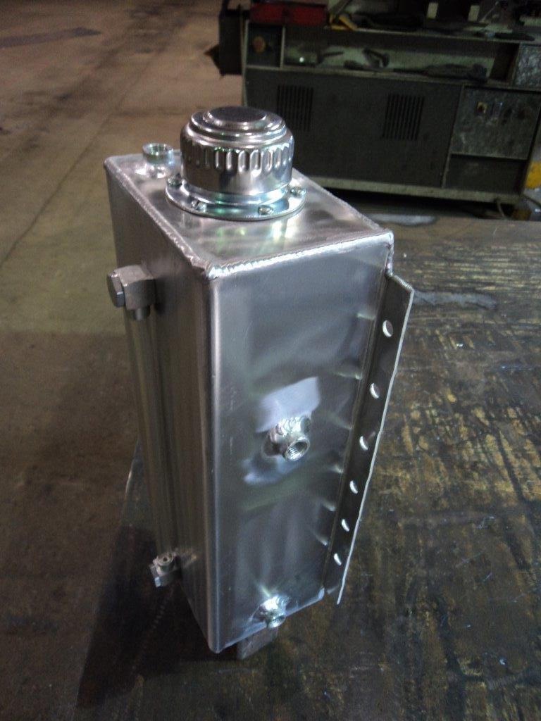 Glycol / Oil Tank – photo 2