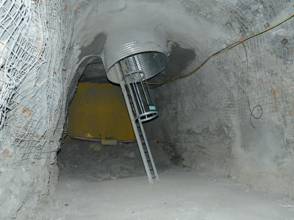8-foot Inclined Manway – photo 1