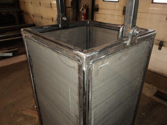 Decanting Pump Bin